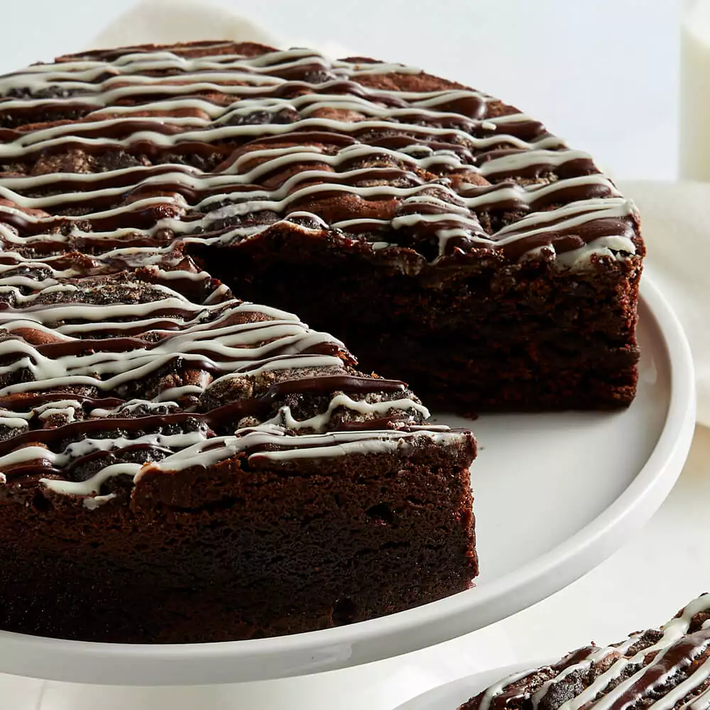 Cookies and Cream Brownie Cake (military) Close-up